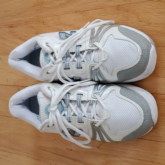 New Balance 04 Tennis Sneakers 